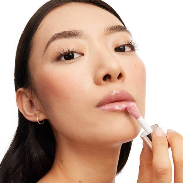 Блиск-олія для губ Yves Saint Laurent YSL Loveshine Plumping Gloss #02 4936968876219 фото